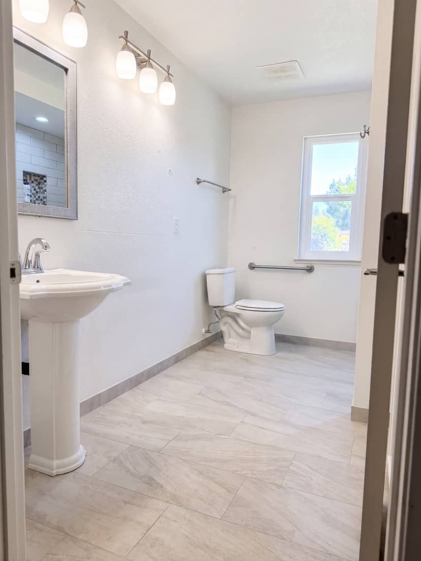 Main Bathroom