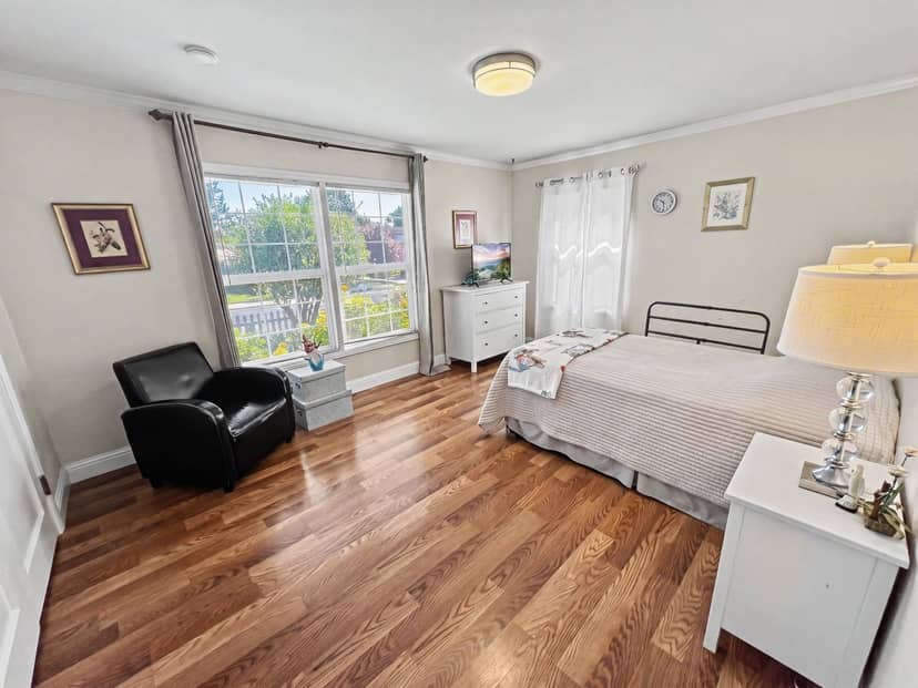 Front Bedroom
