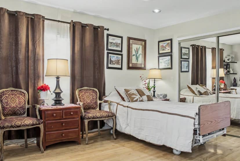 Bedroom 4 Large private
